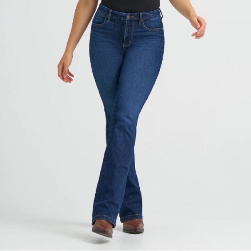 Wrangler Women's Dark Blue Boot Cut Jeans